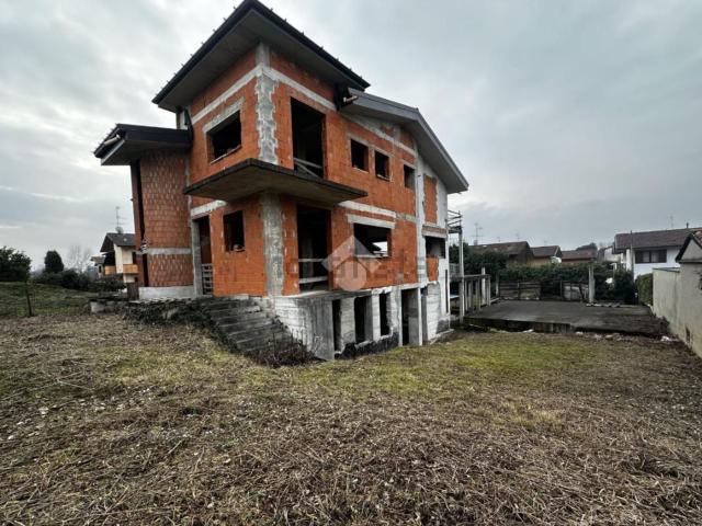 Rustico in vendita a Torre De' Roveri, Lombardia