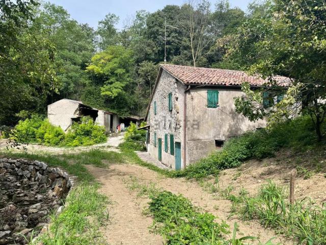 Rustico in vendita a Teolo, Treponti