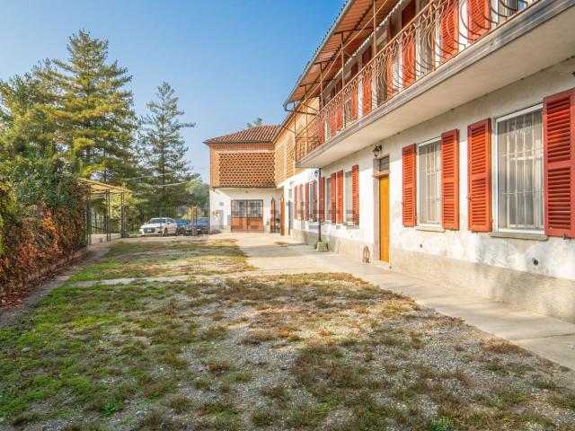 Rustico in vendita a Piemonte, Asti