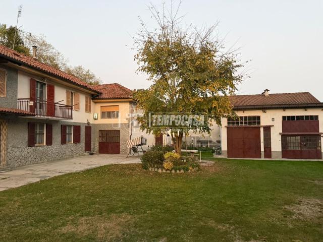 Rustico in vendita a Piemonte, Asti
