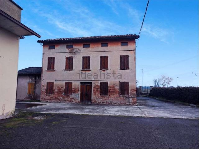 Rustico in vendita a Bassa Reggiana, Re