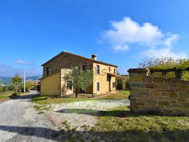 Rustico in vendita a Marche, Macerata