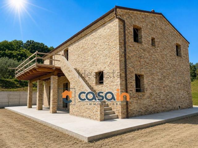 Rustico in vendita a Petrella, Marche