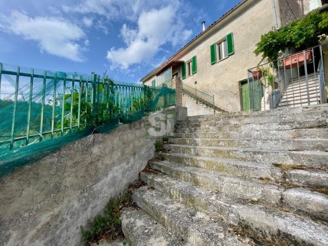 Rustico in vendita a La Valle, Trevi