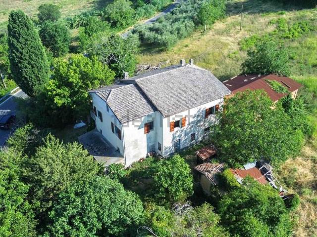 Rustico in vendita a Marche, Macerata