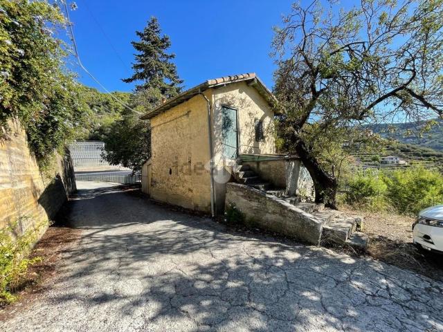 Rustico in vendita a Soldano, Liguria