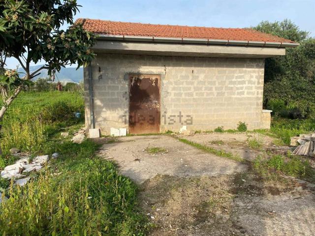 Rustico in vendita a Porta Roma, Salto Di Fondi