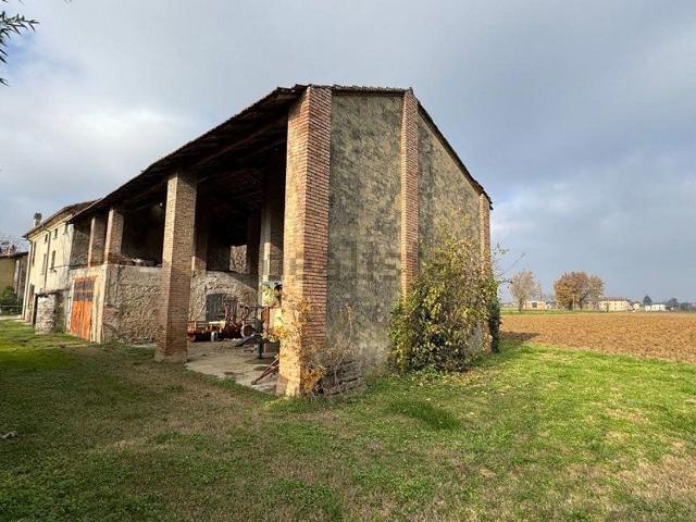 Rustico in vendita a San Giorgio Piacentino, Reggio Emilia