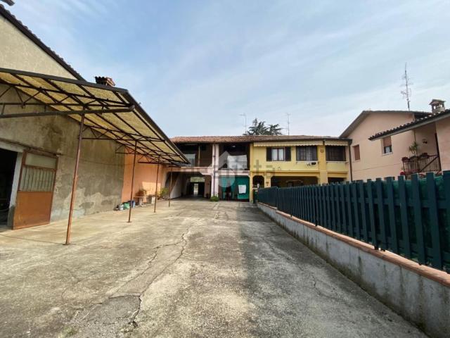 Rustico in vendita a Erbusco, Lombardia