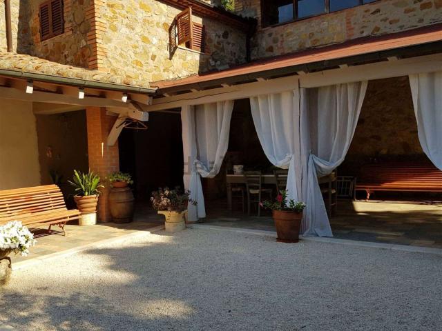 Rustico in vendita a Unione di Comuni Montani Colline del Fiora, Manciano