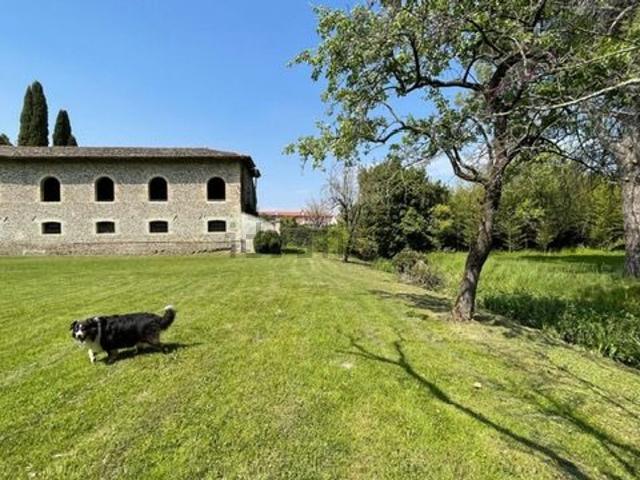 Rustico in vendita a Rivignano Teor / Rivignan Teôr, Rivignano