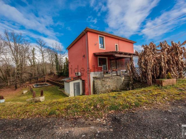Rustico in vendita a Unione di comuni Montana Lunigiana, Bagnone