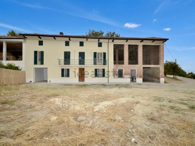 Rustico in vendita a Castelnuovo Calcea, Asti