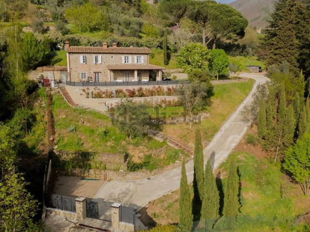 Rustico in vendita a Unione di Comuni Valdarno e Valdisieve, Reggello
