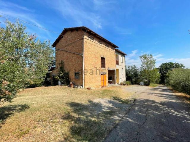 Rustico in vendita a Unione di comuni Terre di Castelli, Castelvetro Di Modena