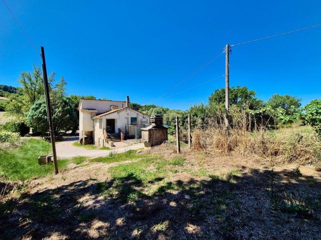 Rustico in vendita a Izzalini, Umbria