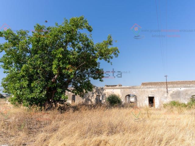 Rustico in vendita a Fanusa, Siracusa