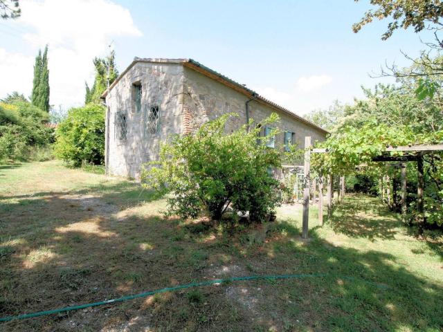Rustico in vendita a Sassofortino, Roccastrada