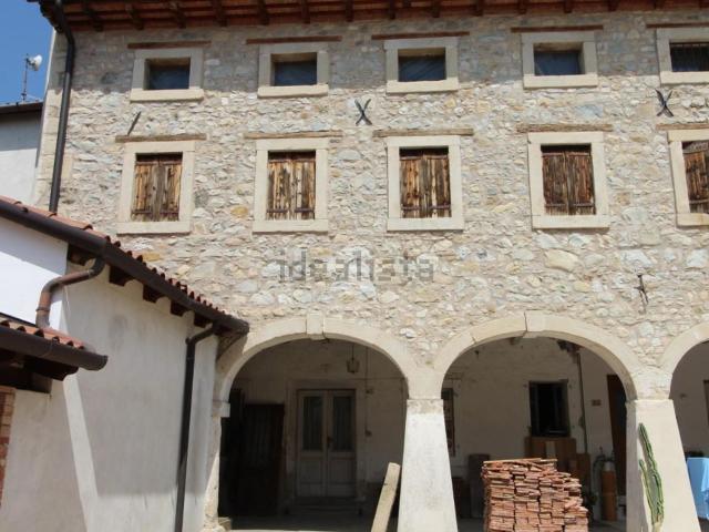 Rustico in vendita a Vittorio Veneto, Veneto