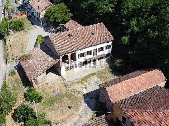 Rustico in vendita a Piemonte, Asti
