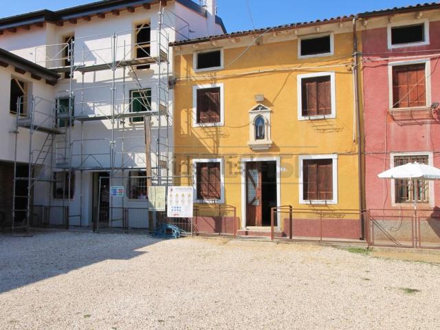 Rustico in vendita a Nogarole Vicentino, Veneto