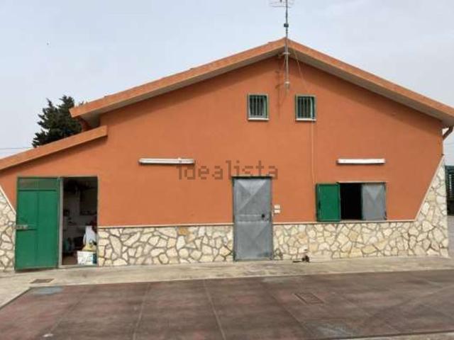 Rustico in vendita a Puglia, Barletta-andria-trani