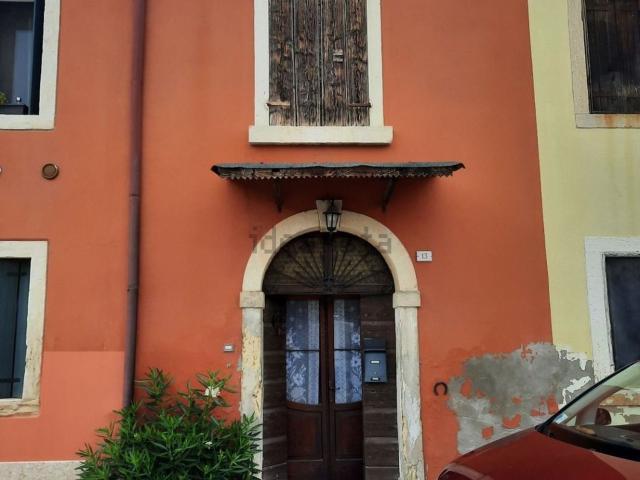 Rustico in vendita a Arcole, Veneto
