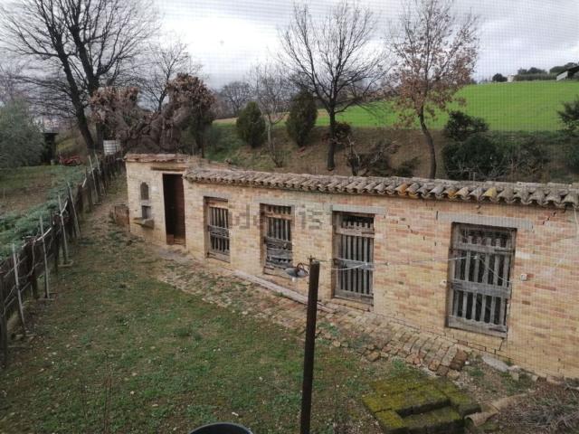 Rustico in vendita a Marche, Macerata