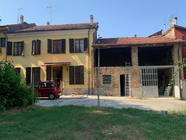 Rustico in vendita a Piemonte, Asti