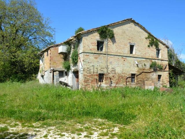 Rustico in vendita a Marche, Macerata