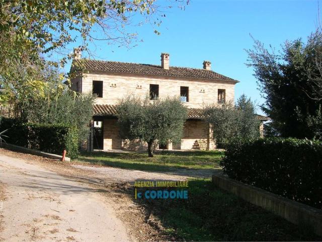 Rustico in vendita a Marche, Fermo