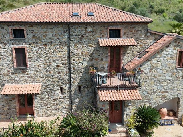 Rustico in vendita a Pollica, Campania