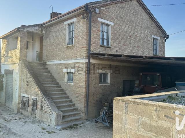 Rustico in vendita a San Giorgio, Acquaviva Picena