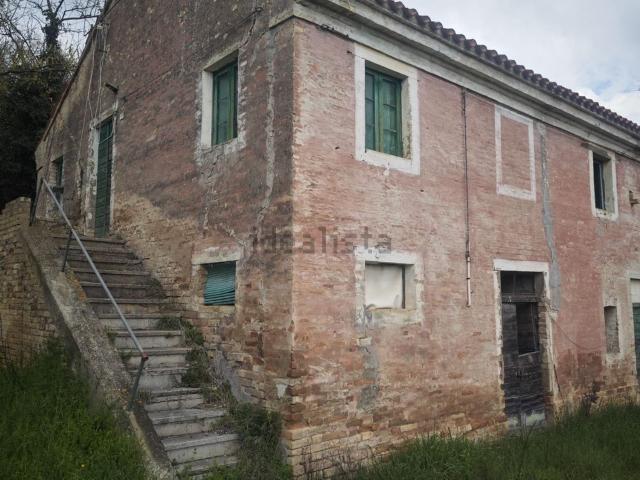 Rustico in vendita a Marche, Macerata