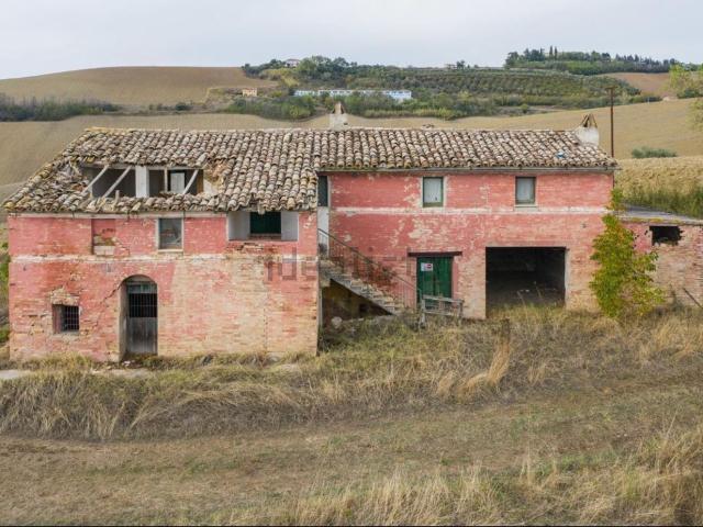 Rustico in vendita a San Girolamo II, Marche