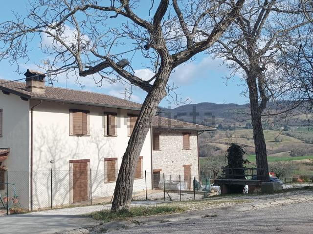 Rustico in vendita a Assisi, Umbria