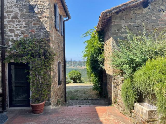 Rustico in vendita a Greve in Chianti, Firenze