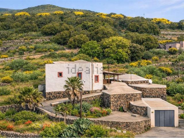 Rustico in vendita a Pantelleria Aeroporto, Sicilia
