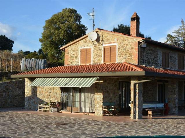 Rustico in vendita a Massa Marittima, Toscana