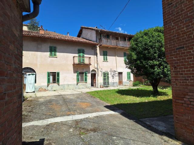Rustico in vendita a Piemonte, Asti