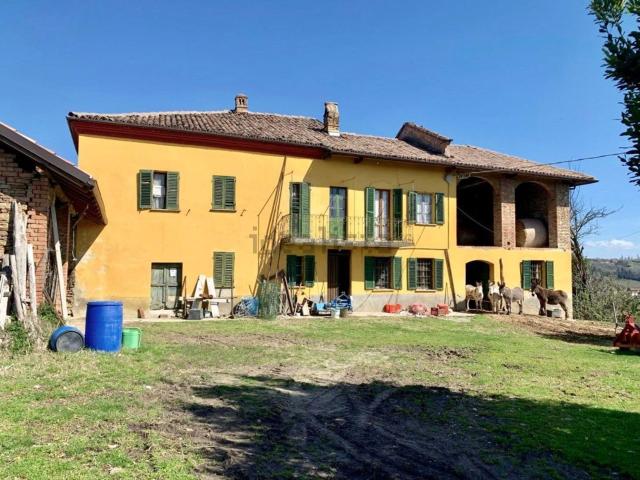 Rustico in vendita a Piemonte, Asti