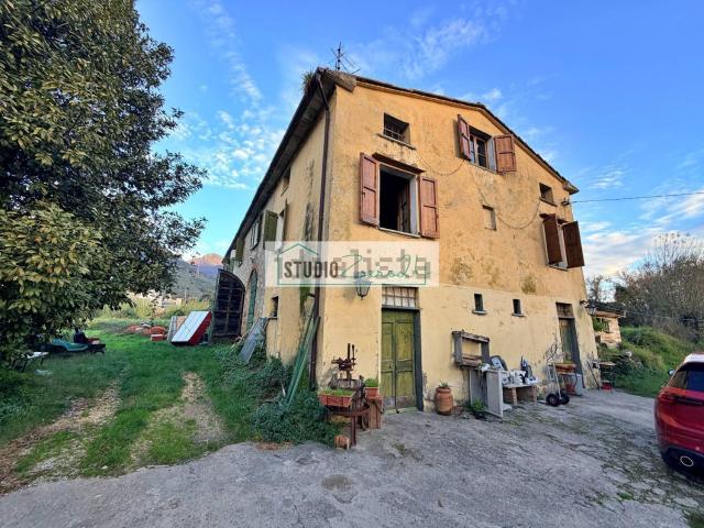 Rustico in vendita a Tonfano, Toscana