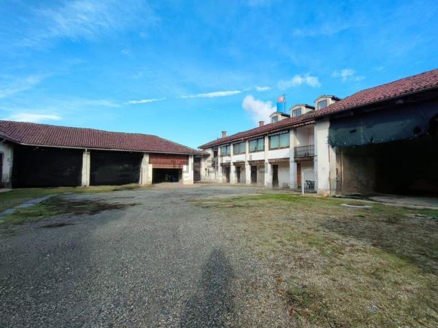 Rustico in vendita a Fornaci, Piemonte