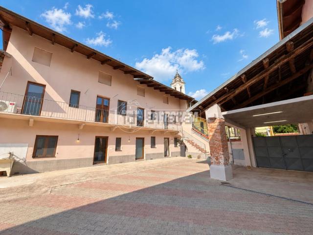 Rustico in vendita a Foglizzo, Torino