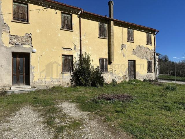 Rustico in vendita a Galzignano Terme, Veneto
