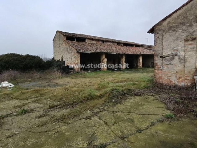 Rustico in vendita a Madignano, Lombardia