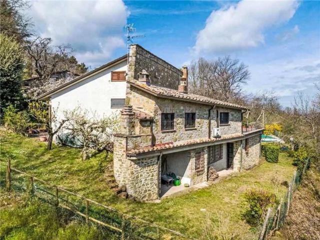 Rustico in vendita a Piegaro, Umbria