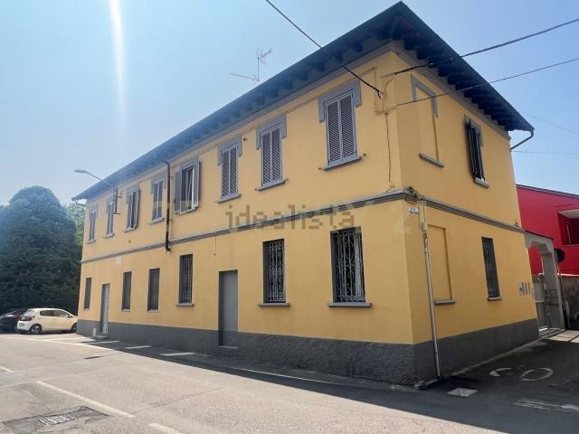 Rustico in vendita a Parabiago, Lombardia