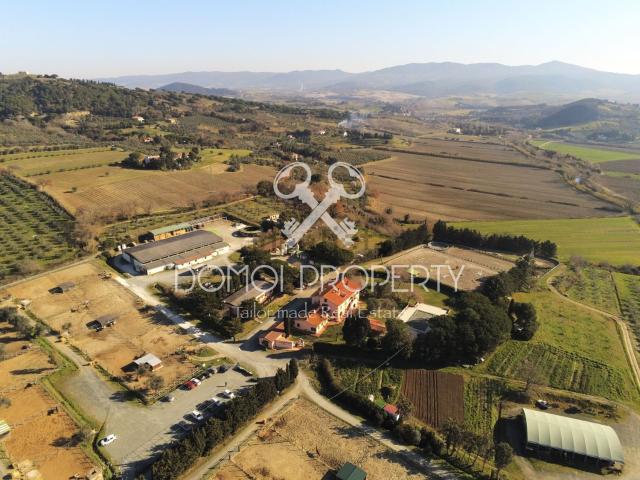 Rustico in vendita a Rosignano Marittimo, Toscana
