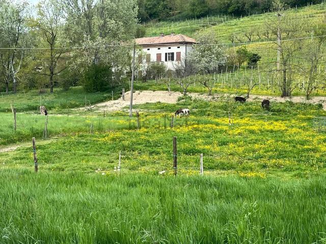 Rustico in vendita a Piemonte, Asti